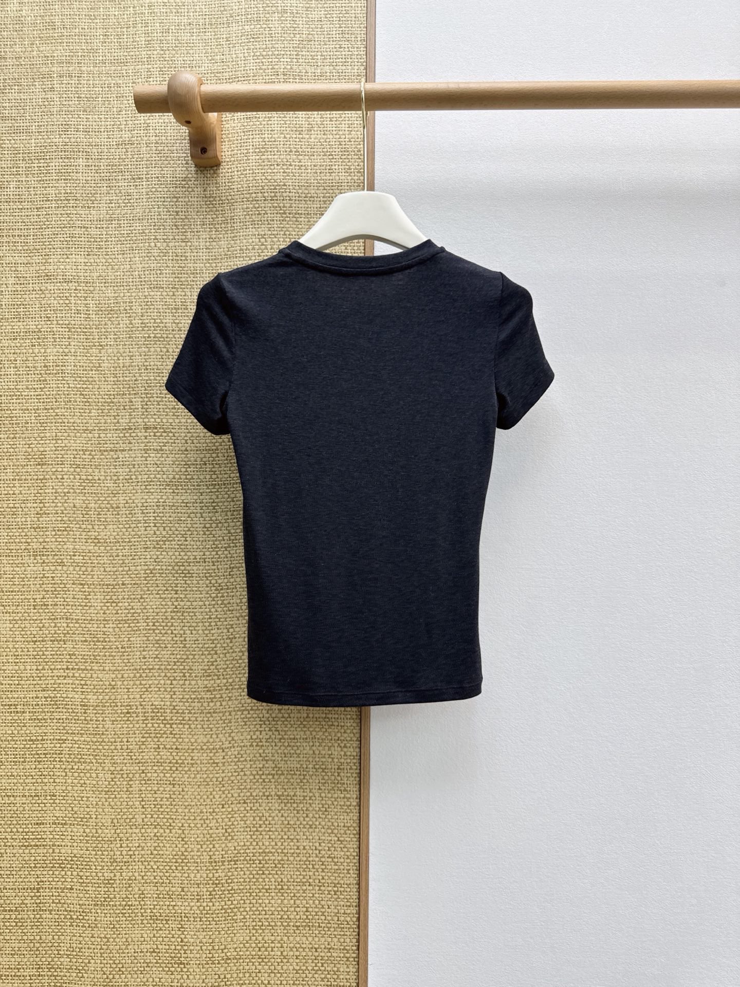 Women's short sleeves